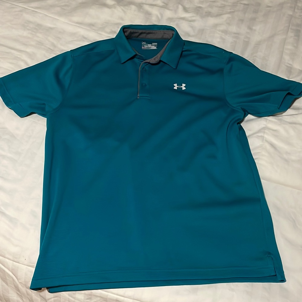 Large Under Armour heat gear polo